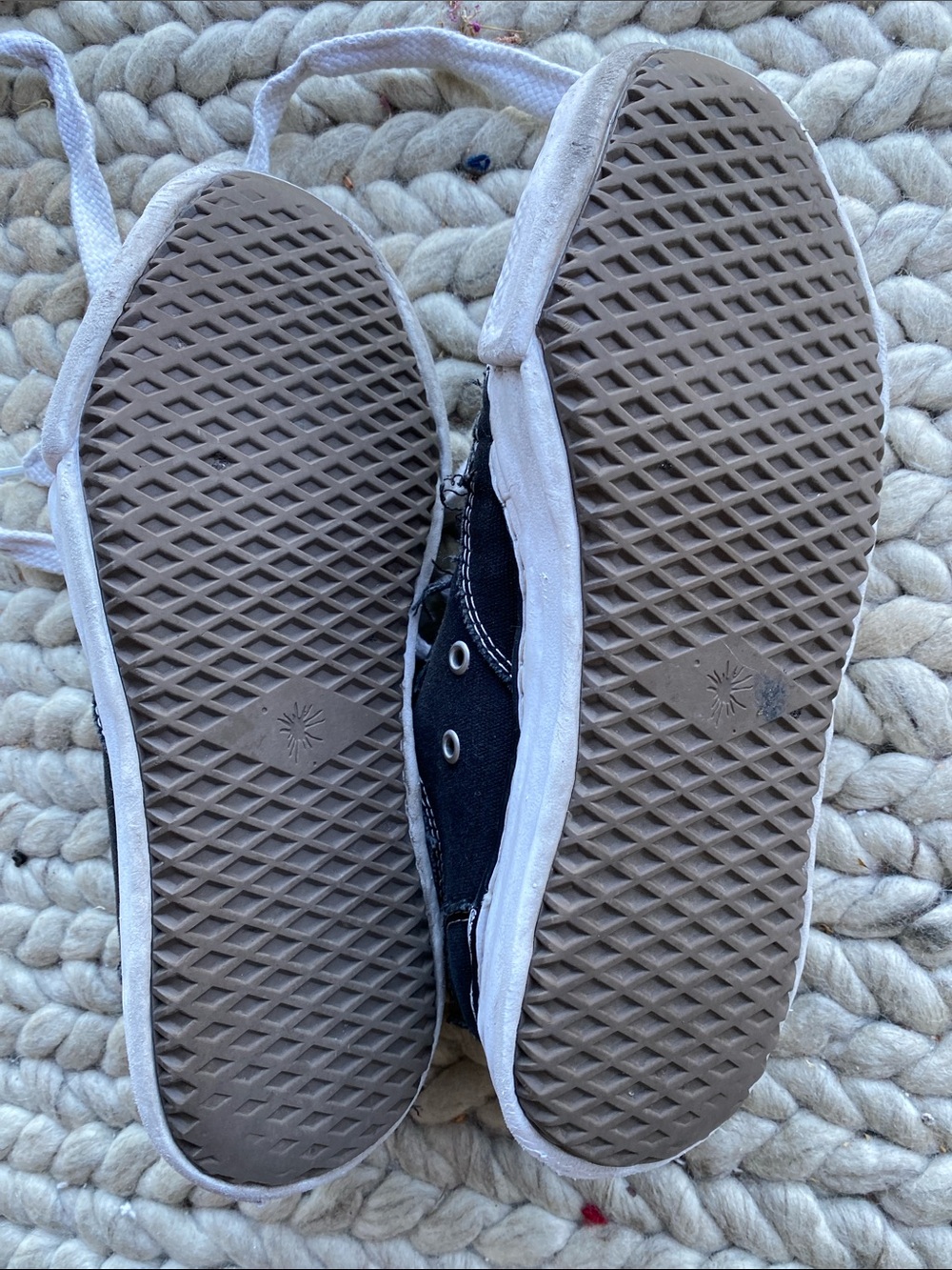 Black Low-Top Canvas Sneakers with White Toe and Laces - Picture 8 of 10